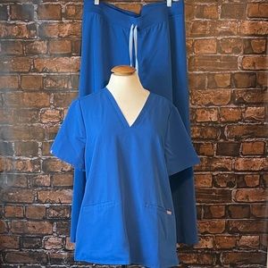 FIGS Scrubs XL/Petite